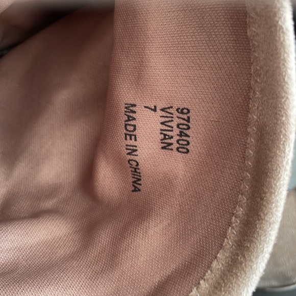 Charlotte Russe Over The Knee Faux Suede Tan Boots - Size 7 Great Condition - Picture 6 of 7